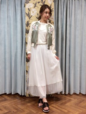 「Supreme.La.La.（シュープリームララ）のアイテム（サンダル）」を使った、Harei Arakawaさん（レディース・168cm）の春コーディネート