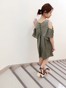 「Supreme.La.La.（シュープリームララ）のアイテム（サンダル）」を使った、Harei Arakawaさん（レディース・168cm）の夏コーディネート