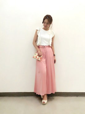 「Supreme.La.La.（シュープリームララ）のアイテム（クラッチバッグ）」を使った、Harei Arakawaさん（レディース・168cm）の夏コーディネート