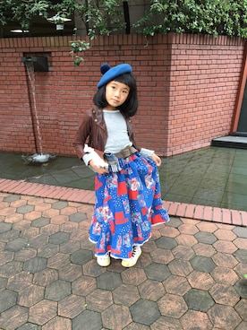 「花柄 スカート」｜「アイテム（ハンチング/ベレー帽）」を使った、かりなさん（キッズ・120cm）の秋コーディネート
