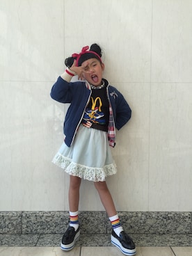 「マクドナルド」｜「アイテム（ジャケット/アウター）」を使った、かりなさん（キッズ・123cm）の秋コーディネート
