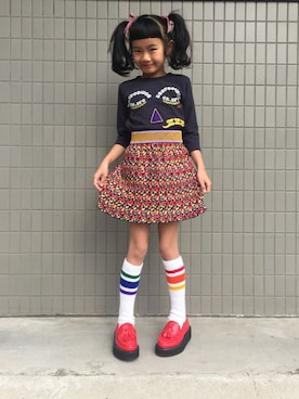 「One deux boo（ワンドゥーブー）のアイテム（スカート）」を使った、かりなさん（キッズ・126cm）の冬コーディネート