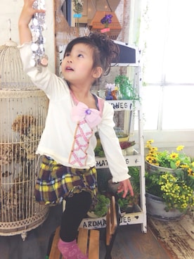 「axes femme（アクシーズファム）のアイテム（Tシャツ/カットソー）」を使った、Mutsumi さん（キッズ・100cm）の冬コーディネート
