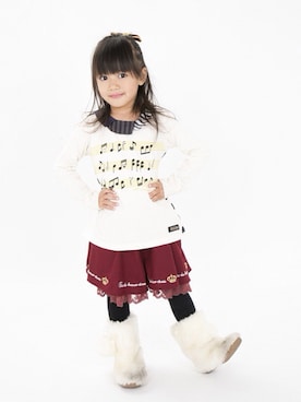 「axes femme（アクシーズファム）のアイテム（スカート）」を使った、Mutsumi さん（キッズ・110cm）の冬コーディネート