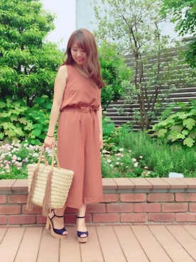 「ROPE' PICNIC（ロペピクニック）のトロミ素材ガウチョオールインワン（つなぎ/オールインワン、レッド系）」を使った、Eriさん（レディース）の春コーディネート