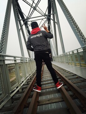 「CASIO」｜「アイテム（スタジャン）」を使った、wwwwさん（メンズ・173cm）の冬コーディネート
