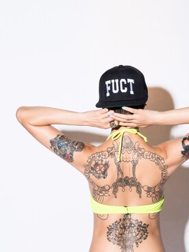 「FUCT」｜「アイテム（キャップ）」を使った、hideandrideさん（レディース・170cm）の夏コーディネート