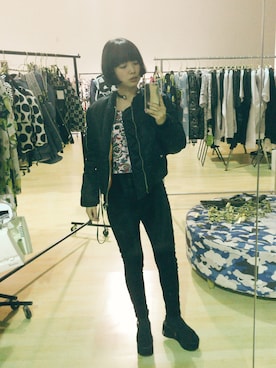 「chanel」｜「アイテム（ミリタリージャケット）」を使った、eriさん（レディース・160cm）の秋コーディネート