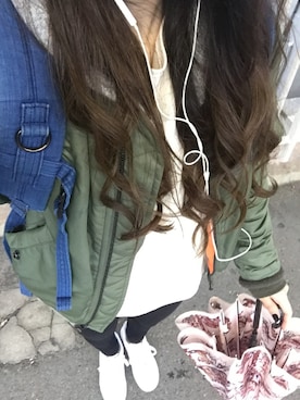 「Alpha Industries（アルファインダストリーズ）のアイテム（ナイロンジャケット）」を使った、ainaさん（レディース・165cm）の春コーディネート