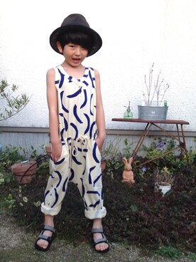 「BOBO CHOSES（ボボショーズ）のアイテム（サロペット/オーバーオール）」を使った、gakuさん（キッズ・110cm）の春コーディネート