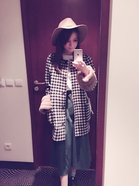 「LILY BROWN（リリーブラウン）のアイテム（チノパンツ）」を使った、Abby 馮媛甄さん（レディース・160cm）の秋コーディネート