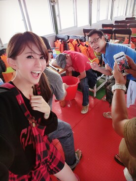 「MANGO（マンゴ）のアイテム（サロペット/オーバーオール）」を使った、Abby 馮媛甄さん（レディース・160cm）の冬コーディネート