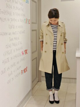 「SLOBE IENA（スローブイエナ）のアイテム（トレンチコート）」を使った、イエナスローブ町田　スタッフさん（レディース・158cm）の秋コーディネート