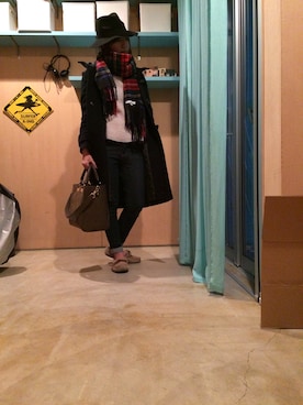 「UNIQLO（ユニクロ）のアイテム（デニムパンツ、ブルー系）」を使った、dome☆さん（レディース・159cm）の冬コーディネート