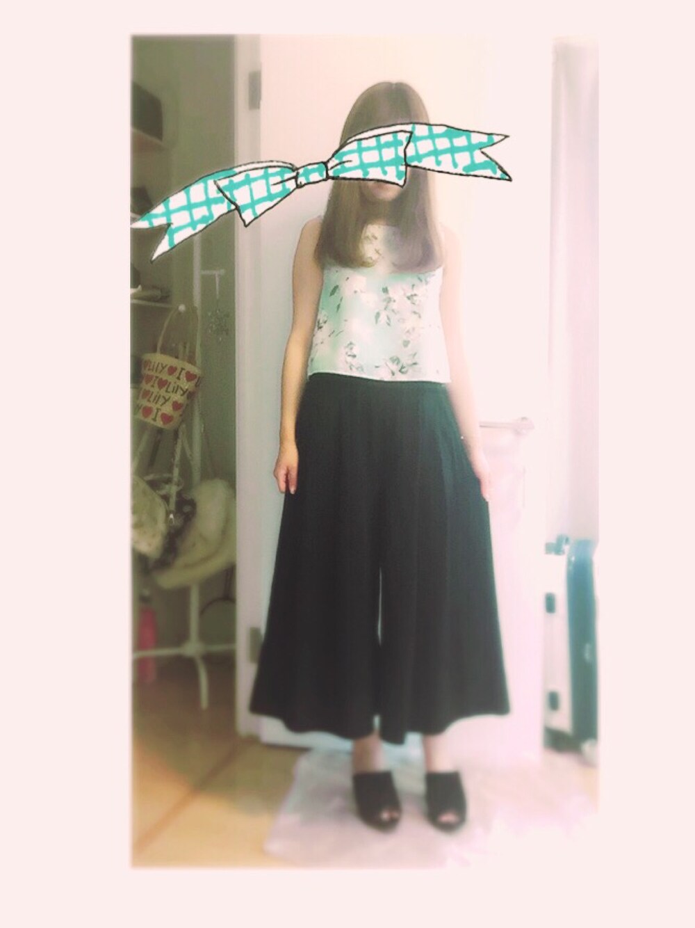 「花柄、スカンツ」｜「MERCURYDUOのアイテム（タンクトップ、グリーン系）」を使った、aichaaan79さん（レディース・164cm）の夏コーディネートの1枚目の写真