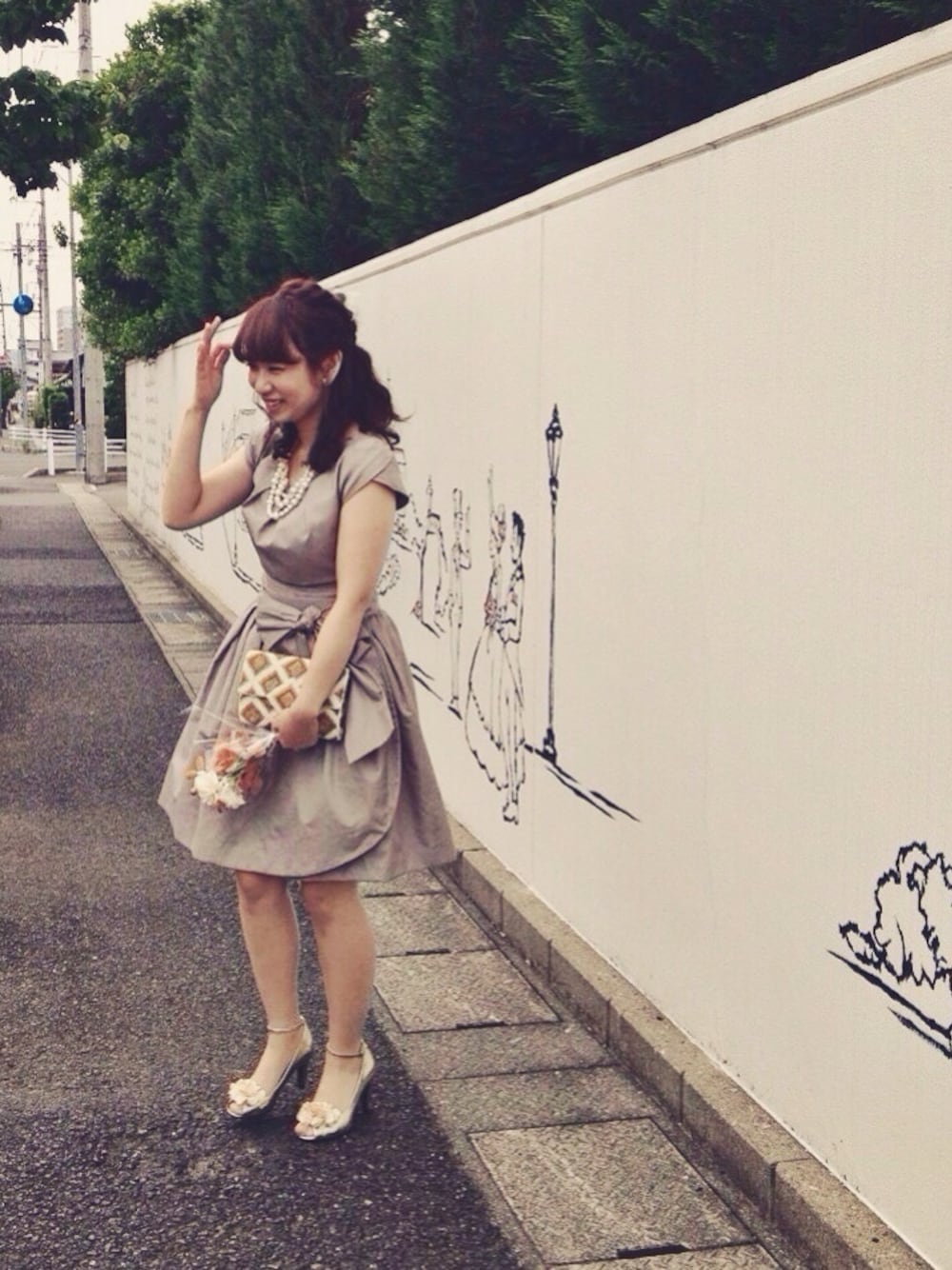 「結婚式」｜「URBAN RESEARCHのLUXETURE 2WAYワンピース（ドレス、グレー系）」を使った、kaoru*‥さん（レディース・158cm）の夏コーディネートの1枚目の写真