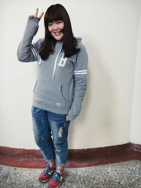 「B-SIDE（ビーサイド）のアイテム」を使った、UBEさん（レディース・162cm）の春コーディネート