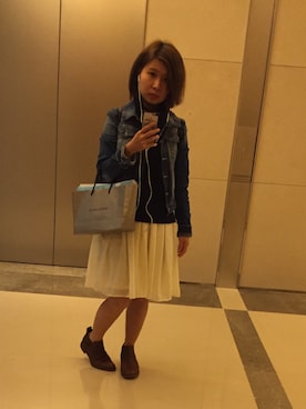 「stradivarius（ストラディバリウス）のアイテム（デニムジャケット）」を使った、kaichristinaさん（レディース・152cm）の秋コーディネート