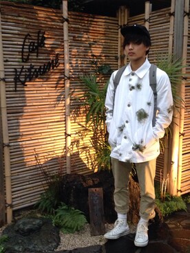 「アイテム（ミリタリージャケット、ホワイト系）」を使った、らすとおさむらいさん（メンズ・170cm）の春コーディネート