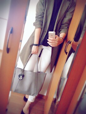 「アイテム（トレンチコート、グリーン系）」を使った、aakaさん（レディース・166cm）の秋コーディネート