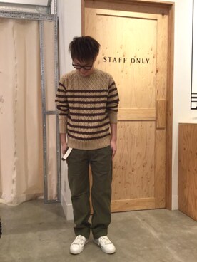 「coen（コーエン）のアイテム（ニット/セーター、ベージュ系）」を使った、MAEDAさん（メンズ・162cm）の秋コーディネート