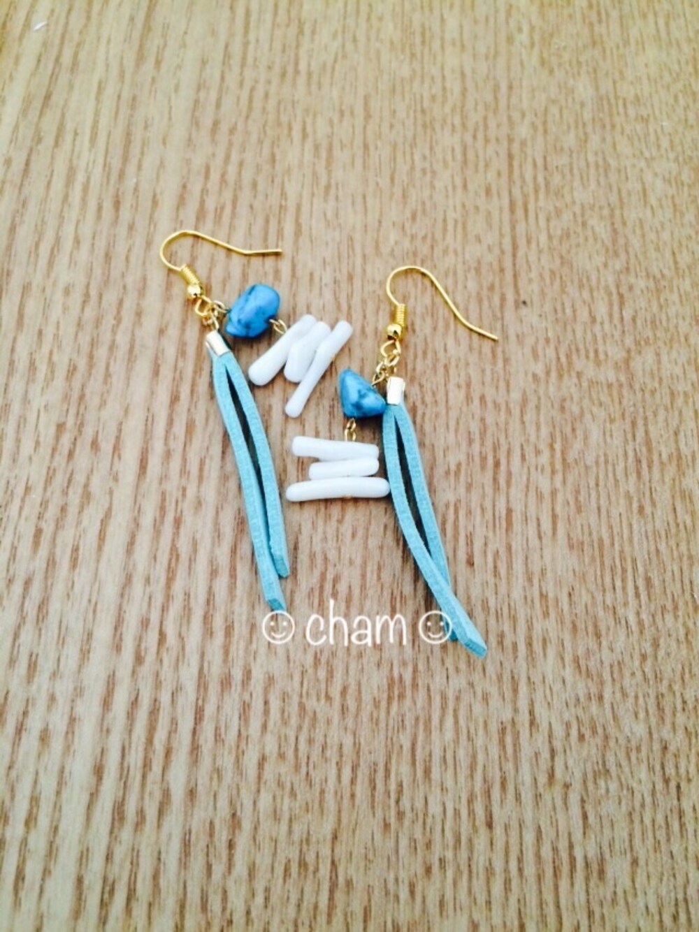 「ピアス、アクセサリー、タッセル、ターコイズ、ハンドメイド」｜「chamのアイテム（ピアス（両耳用）、ブルー系）」を使った、chamks_さん（レディース・153cm）の春コーディネートの1枚目の写真