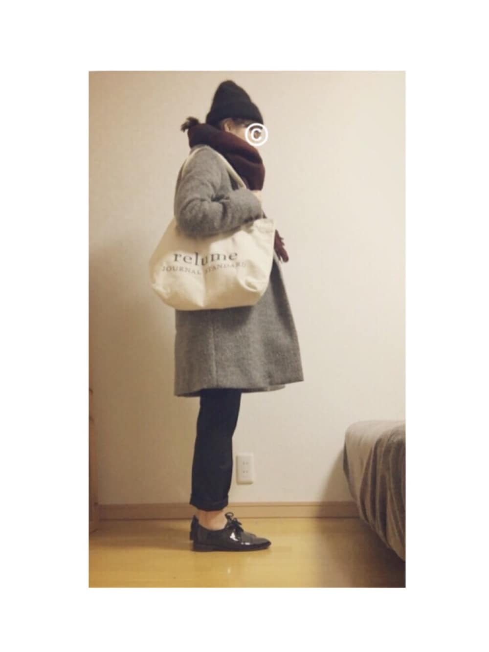 「チェスターコート、ニット帽、妊婦、マタニティ、妊娠９ヶ月」｜「JOURNAL STANDARD relumeのRE SHOPPING TOTE（トートバッグ、ホワイト系）」を使った、chamks_さん（レディース・153cm）の冬コーディネートの1枚目の写真