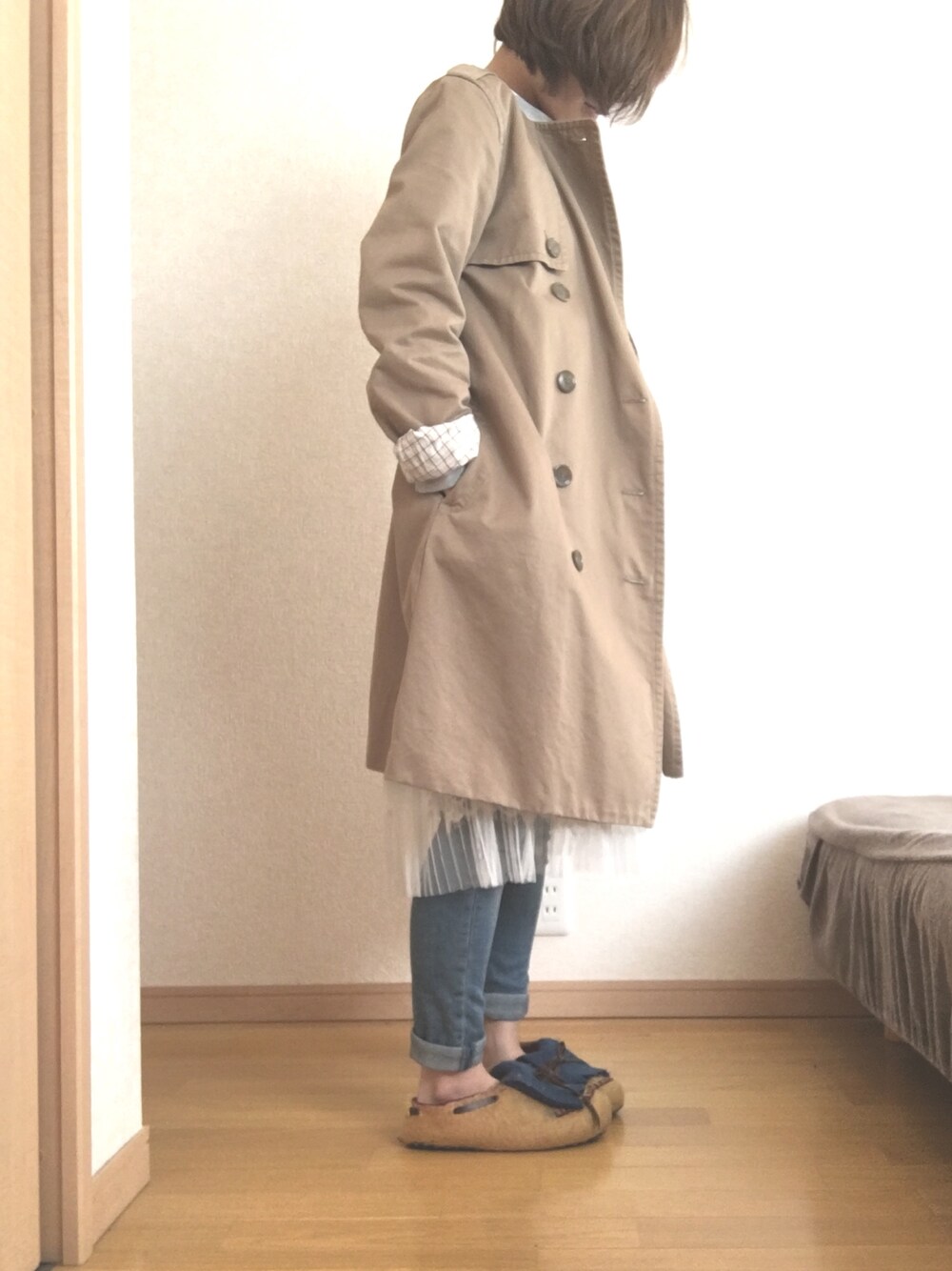 「トレンチコート、UGG、レーススカート」｜「niko and...のアイテム（トレンチコート、ベージュ系）」を使った、chamks_さん（レディース・153cm）の春コーディネートの1枚目の写真