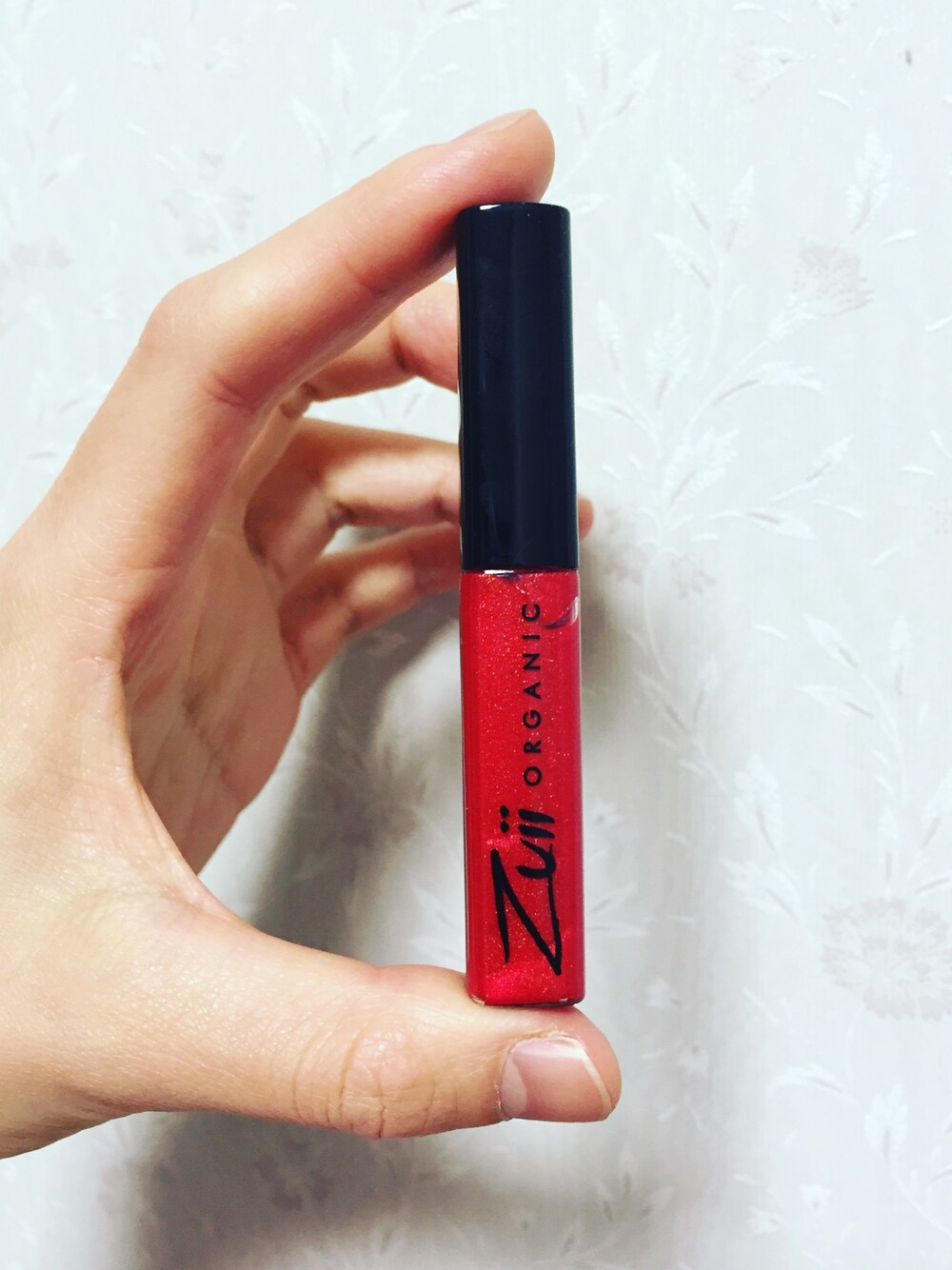 「コスメキッチン(Cosme Kitchen)、ヒカリエ」｜「zuiiのアイテム（ファンデーション、レッド系）」を使った、birukawaさん（レディース・169cm）の春コーディネートの1枚目の写真