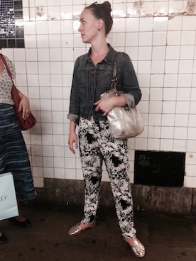 Christina Avaglianoさんのコーディネート