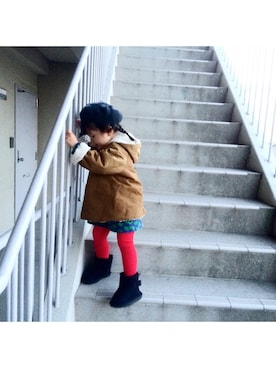 「赤タイツ」｜「アイテム（ハンチング/ベレー帽）」を使った、yuccoさん（キッズ・90cm）の秋コーディネート