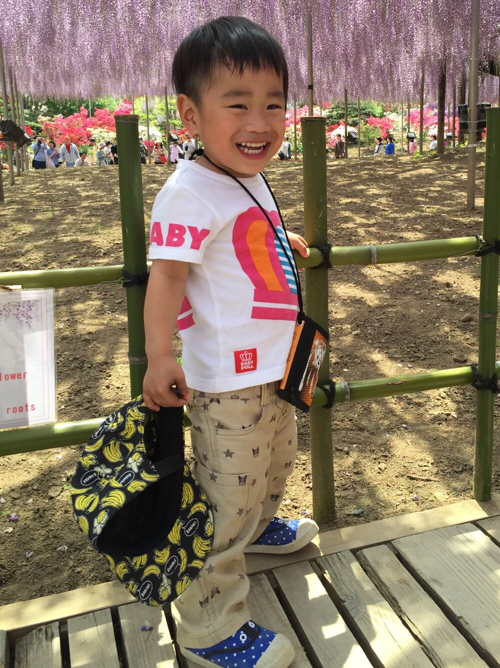 「足利フラワーパーク」｜「BABYDOLLのアイテム（Tシャツ/カットソー、ホワイト系）」を使った、IRIE⑅◡̈*さん（キッズ・80cm）の春コーディネートの1枚目の写真
