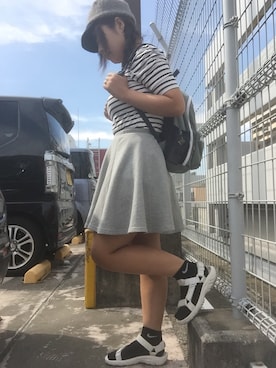 「お買い物」｜「アイテム（キャップ）」を使った、ゆみぃ。さん（レディース・153cm）の秋コーディネート
