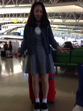 「ショルダーバック」｜「アイテム（デニムジャケット）」を使った、y.hanonさん（レディース・156cm）の春コーディネート