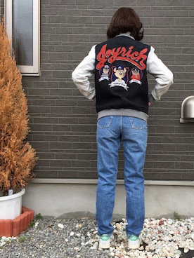 「リーバイス」｜「アイテム（スタジャン）」を使った、alice.mさん（レディース・166cm）の春コーディネート