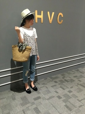 「HVC（エイチブイシー）のアイテム（パンツ）」を使った、HVC木更津店さん（レディース・166cm）の春コーディネート