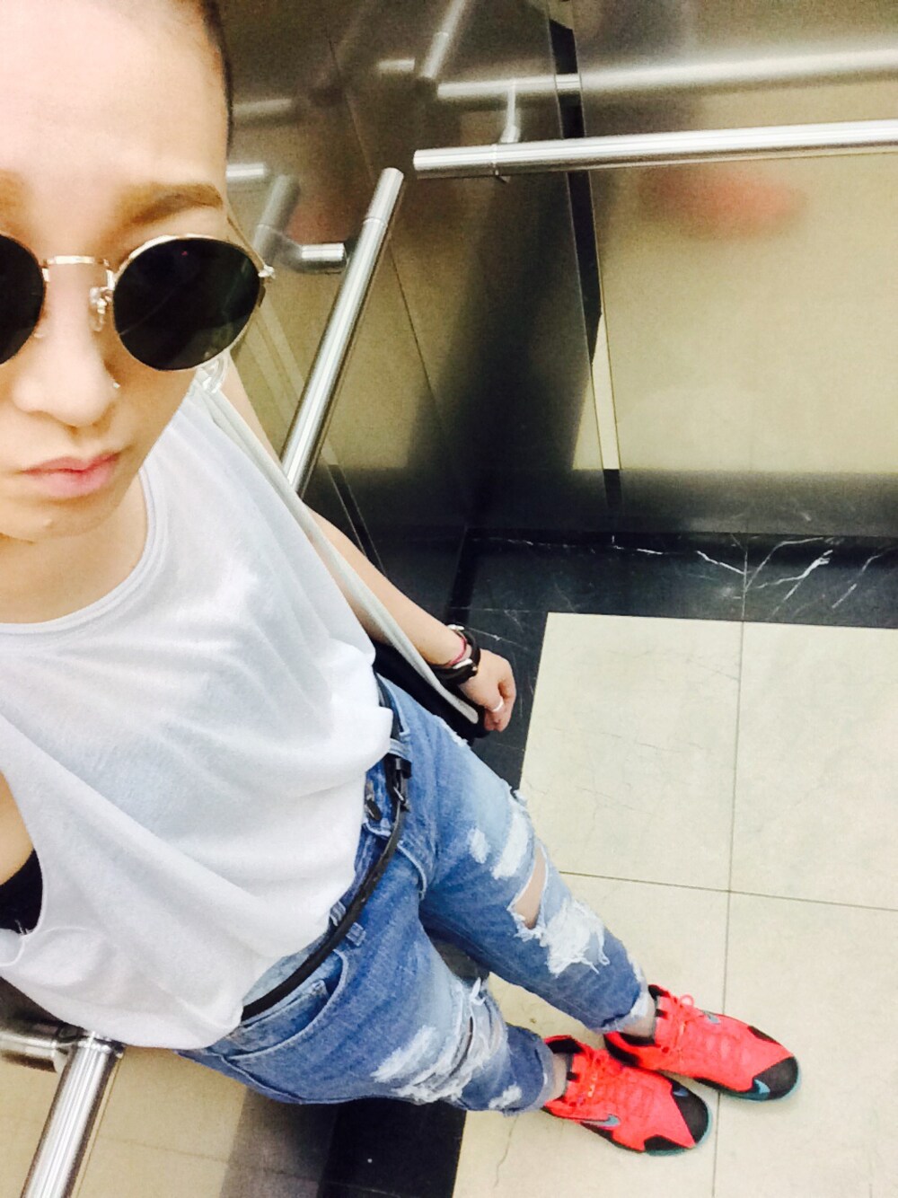 「denim、ootd、seoul、outfit」｜「SLY LANGのFUCKコードN/C（ネックレス、ブラック系）」を使った、millyさん（レディース・161cm）の夏コーディネートの1枚目の写真