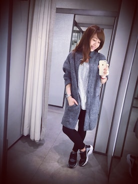 「iPhoneケース」｜「アイテム（ダウンジャケット/コート）」を使った、Audreyさん（レディース・155cm）の秋コーディネート