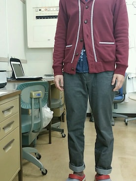 「アイテム（ビーチサンダル）」を使った、ATSUMIさん（メンズ・173cm）の秋コーディネート