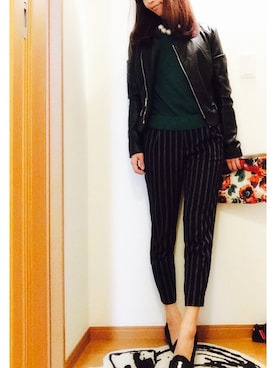 「ハグマグ」｜「アイテム（ライダースジャケット）」を使った、岡田怜奈さん（レディース・160cm）の秋コーディネート