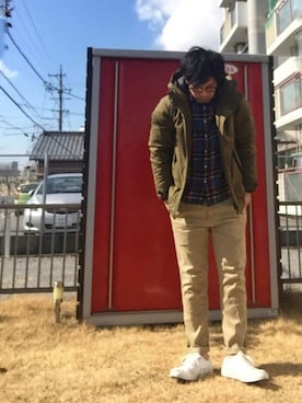 「ジャックパーセル」｜「アイテム（ダウンジャケット/コート）」を使った、TERUZさん（メンズ・170cm）の春コーディネート