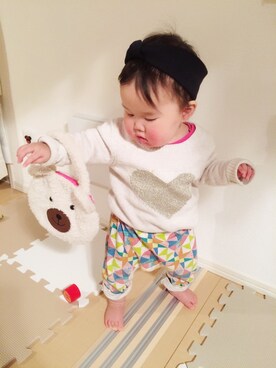 「OLD NAVY（オールドネイビー）のアイテム（ニット/セーター、ホワイト系）」を使った、hiitanさん（キッズ・90cm）の冬コーディネート