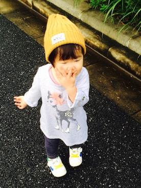 「しまむら（シマムラ）のアイテム（ニットキャップ/ビーニー、イエロー系）」を使った、hiitanさん（キッズ・90cm）の秋コーディネート