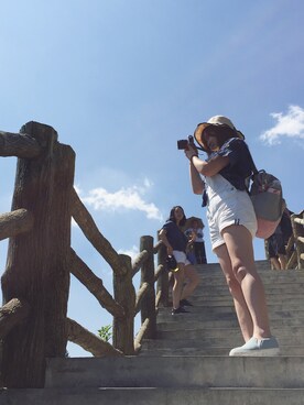 「travel」｜「アイテム（オールインワン・サロペット）」を使った、面包小丸子さん（レディース・157cm）の秋コーディネート