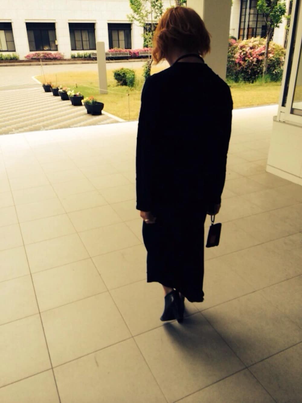 「スカート、黒、yohjiyamamoto、モード、ヒールブーツ」｜「モード系
（その他、その他）」を使った、しょき。さん（メンズ・163cm）の春コーディネートの1枚目の写真