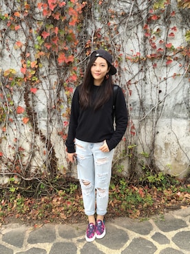「A land（エーランド）のアイテム（帽子）」を使った、Josephine Loongさん（レディース・165cm）の冬コーディネート