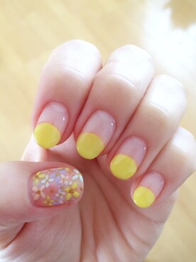 「ネイル」｜「アイテム（サロペット/オーバーオール）」を使った、AKKOさん（レディース・150cm）の冬コーディネート