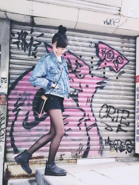 「shorts」｜「アイテム（デニムジャケット）」を使った、Siu Cheukさん（レディース・170cm）の冬コーディネート
