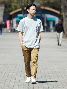 「417 EDIFICE（フォーワンセブンエディフィス）のアイテム（チノパンツ）」を使った、417 by EDIFICE渋谷店スタッフ3さん（メンズ・174cm）の春コーディネート