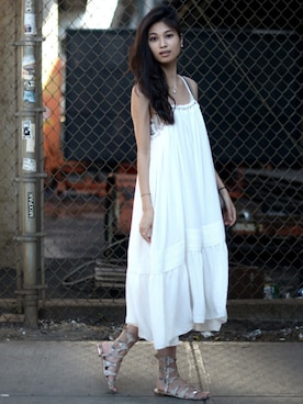 「SCHUTZ（シュッツ）のアイテム」を使った、VANNYさん（レディース・165cm）の夏コーディネート